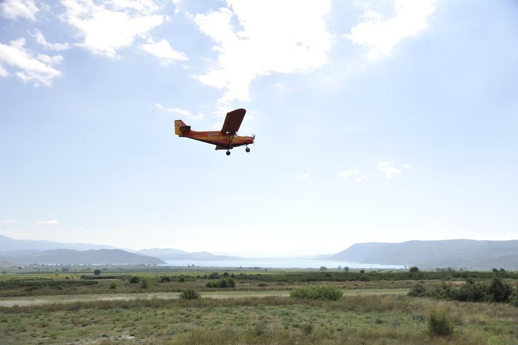 Aitheron Hotel Air Park Zervi Εξωτερικό φωτογραφία